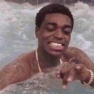 Meet your Posher, Estefania